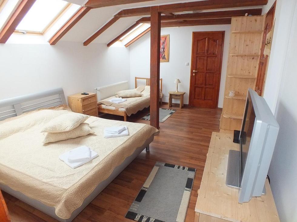 Pensiunea Casa Zmeilor Dragus Екстериор снимка